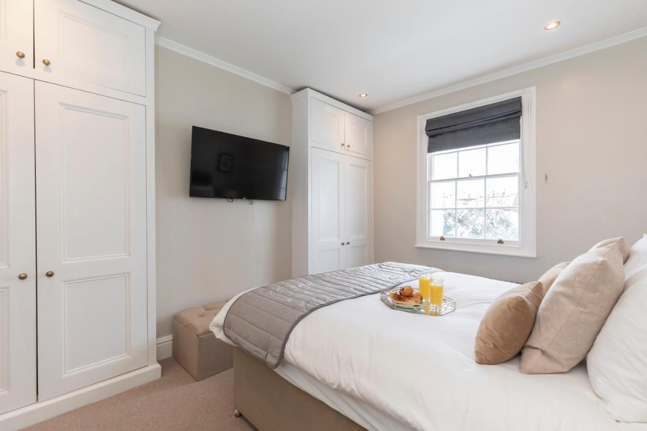 Beautiful 4 Bedroom Home Cheltenham Eksteriør bilde
